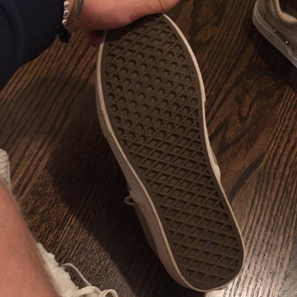 Vans - Picture 3 of 3